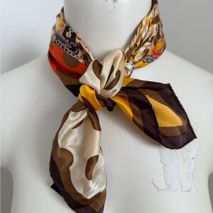 Woman’s neck scarf 21”x21” polka dots print